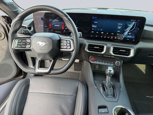 Used 2025 Ford Mustang Premium image 15