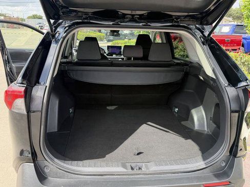 Certified 2023 Toyota RAV4 XLE FWD image 24
