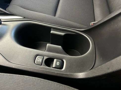 Used 2025 Toyota Corolla LE FWD image 45