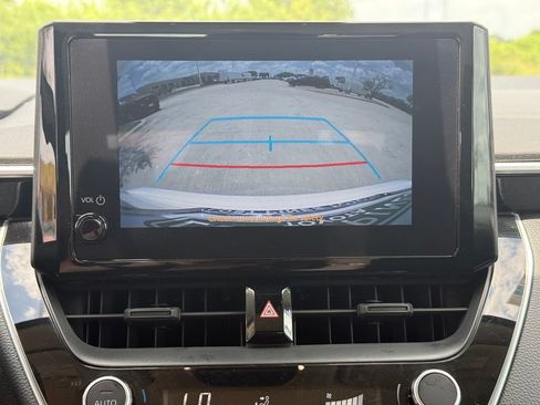 Used 2023 Toyota Corolla LE FWD image 17