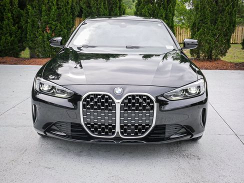 Used 2022 BMW 430i Coupe w/ Convenience Package RWD image 3