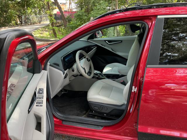 Used 2023 Kia Niro Wind FWD image 33