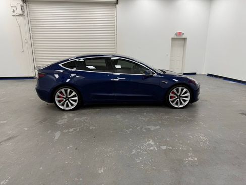 Used 2018 Tesla Model 3 Long Range image 8