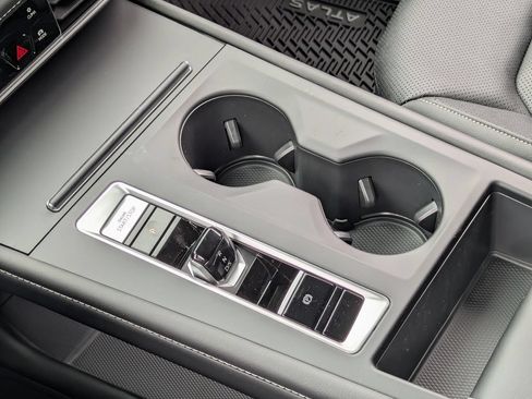New 2026 Volkswagen Atlas SE AWD/4WD image 16