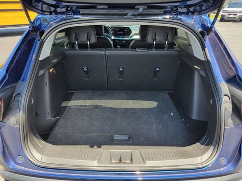 Used 2024 Chevrolet Trax LT FWD image 13