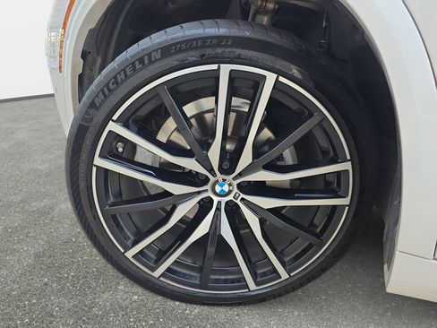 Used 2019 BMW X5 xDrive40i w/ M Sport Package AWD/4WD image 31