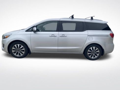 Used 2015 Kia Sedona SX FWD image 3