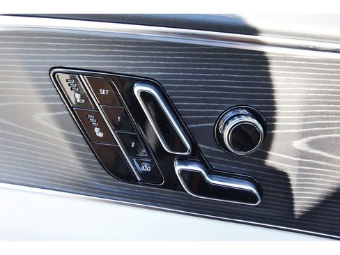 New 2026 Cadillac Lyriq Luxury image 21