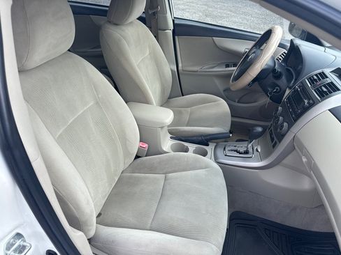 Used 2012 Toyota Corolla LE FWD image 26
