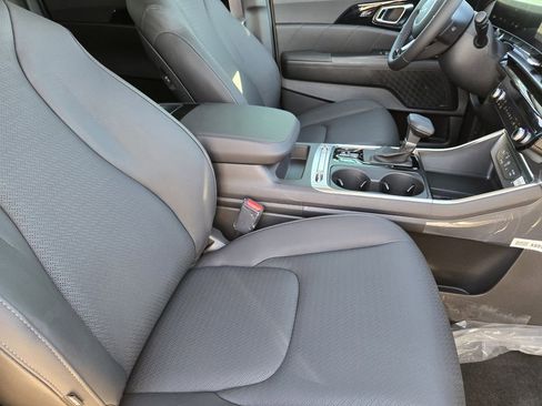 New 2026 Kia Carnival SX Prestige FWD image 10