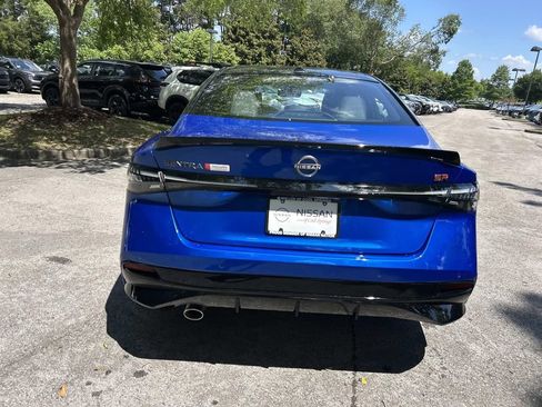 New 2026 Nissan Sentra SR w/ SR Premium Package FWD image 6