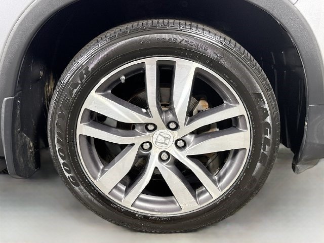 Used 2017 Honda Pilot Elite image 31