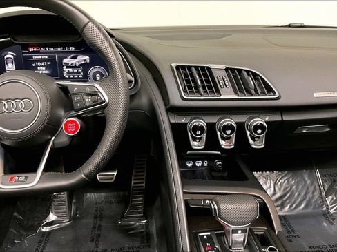 Used 2020 Audi R8 V10 w/ Carbon Exterior Package AWD/4WD image 11