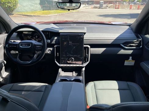 New 2026 GMC Acadia AT4 w/ Luxury Package AWD/4WD image 20