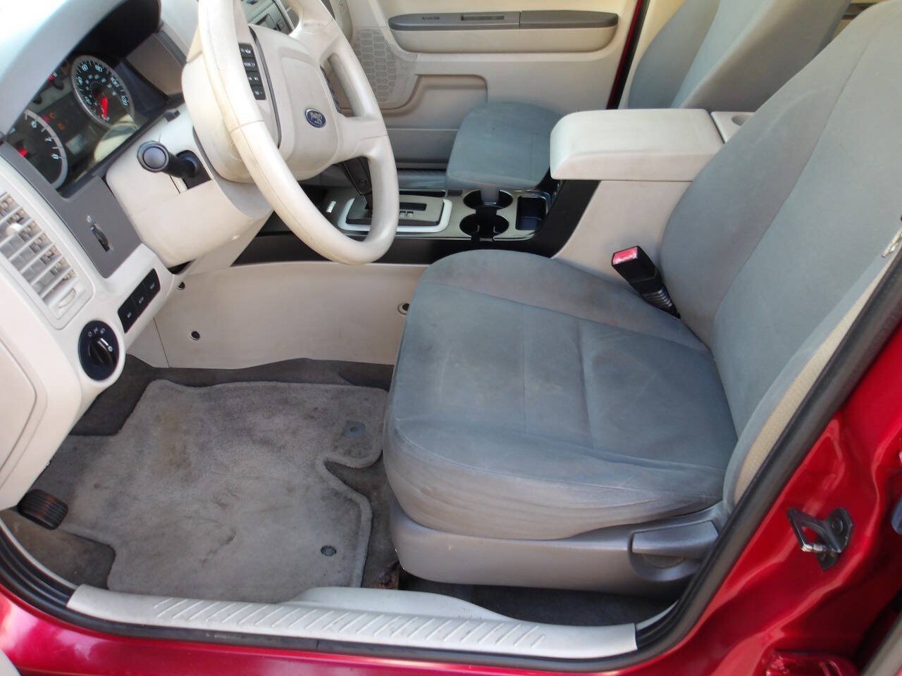 Used 2012 Ford Escape XLS FWD image 5