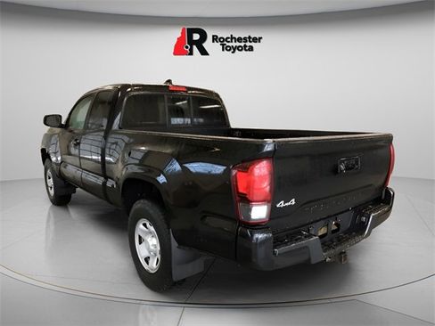 Certified 2020 Toyota Tacoma SR image 5