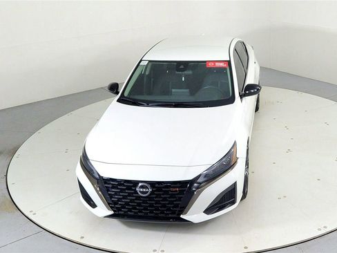 Certified 2024 Nissan Altima 2.5 SR image 14