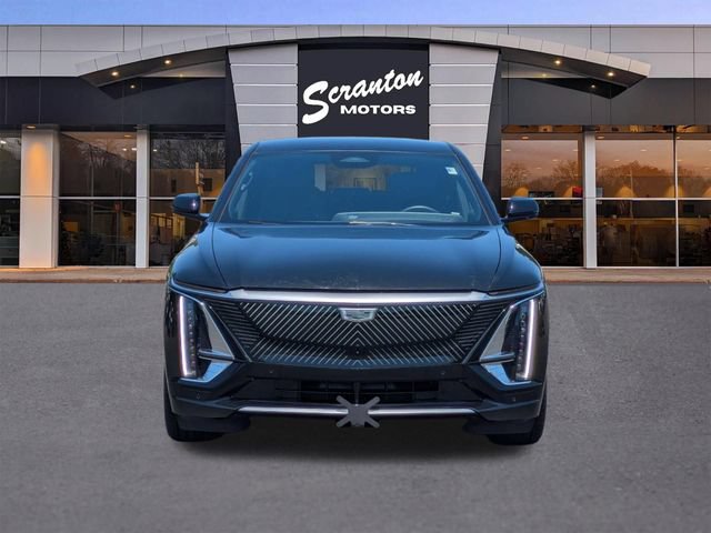Used 2024 Cadillac Lyriq Luxury w/ LPO, Floor Liner Package AWD/4WD image 8
