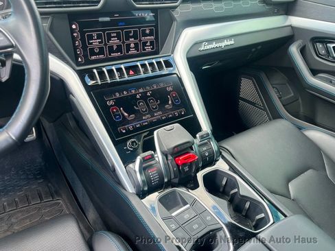 Used 2019 Lamborghini Urus AWD/4WD image 19