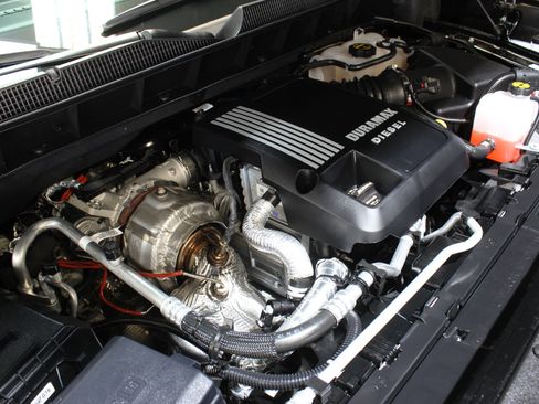 Used 2025 Chevrolet Silverado 1500 High Country w/ High Country Premium Package AWD/4WD image 24
