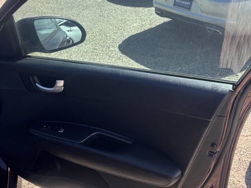 Used 2017 Kia Optima LX w/ Convenience Package image 12