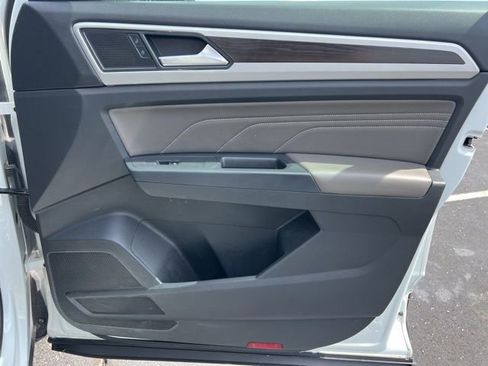 Used 2021 Volkswagen Atlas SE FWD image 32