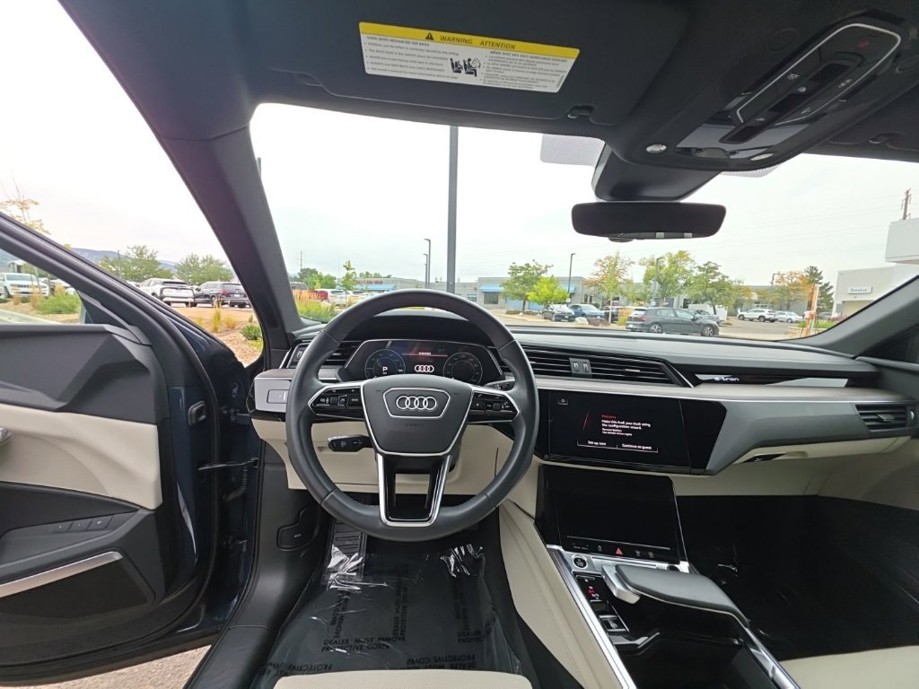 Used 2023 Audi e-tron Prestige w/ Prestige Package AWD/4WD image 12