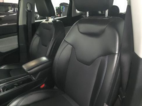 Used 2022 Jeep Compass Latitude w/ Convenience Group FWD image 17