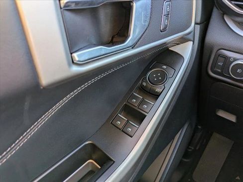 Certified 2022 Ford Explorer XLT w/ Equipment Group 202A image 16