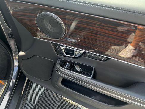 Used 2015 Jaguar XJ L Portfolio AWD/4WD image 38