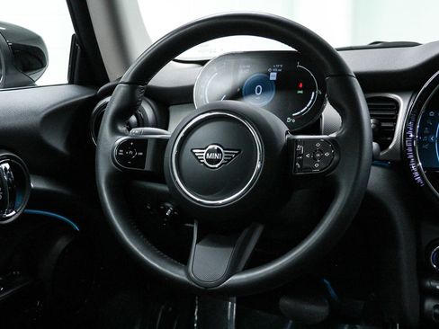 Certified 2023 MINI Cooper 2-Door Hardtop image 16