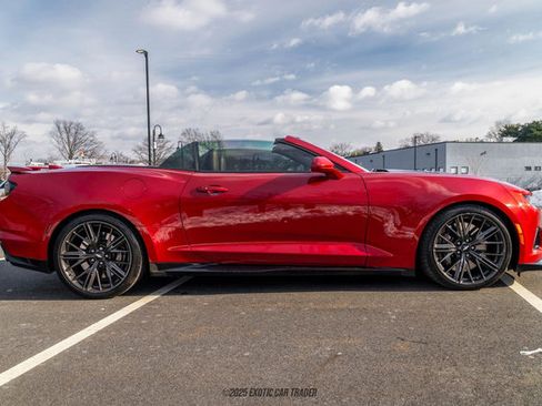 Used 2019 Chevrolet Camaro ZL1 image 9