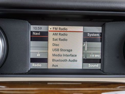 Used 2015 Mercedes-Benz SLK 250 image 26