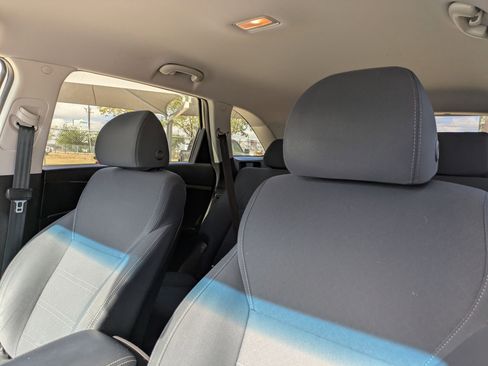 Used 2018 Kia Sorento L image 13
