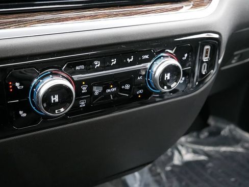 New 2026 GMC Sierra 3500 SLE AWD/4WD image 14