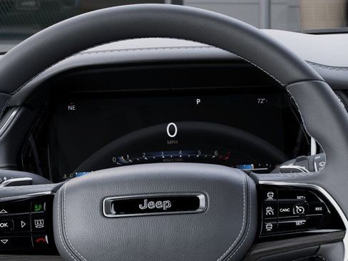 New 2025 Jeep Grand Cherokee L Overland w/ Luxury Tech Group IV AWD/4WD image 17