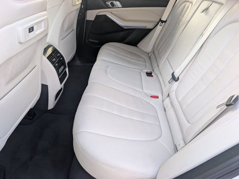 Used 2020 BMW X5 sDrive40i w/ Premium Package RWD image 16