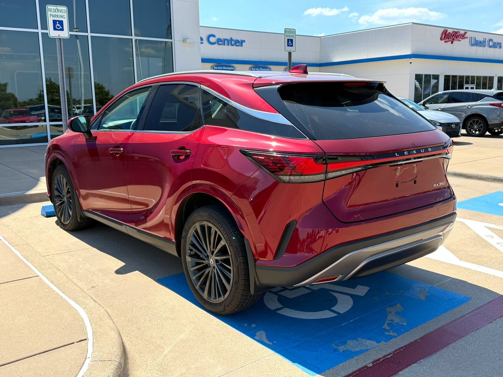Used 2024 Lexus RX 350 Premium w/ Convenience Package FWD image 3