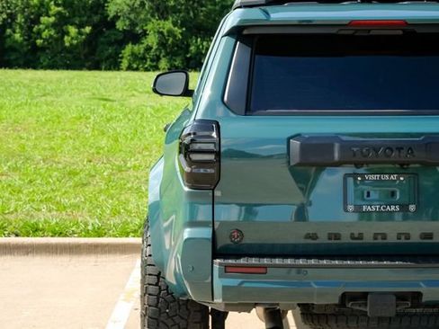 Used 2025 Toyota 4Runner Trailhunter AWD/4WD image 59