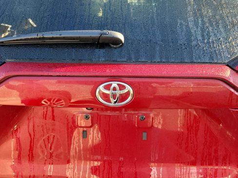 Used 2025 Toyota RAV4 XLE image 14