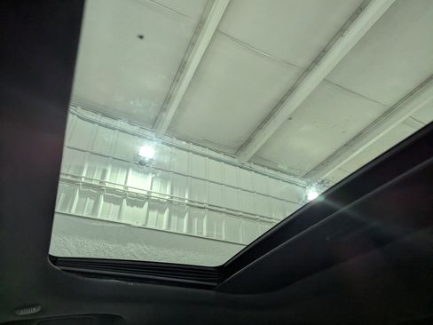 Used 2024 Jeep Grand Cherokee Altitude image 24