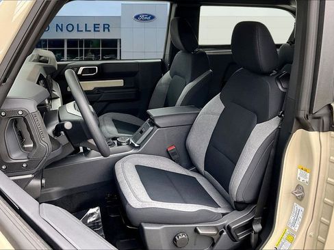 New 2025 Ford Bronco 2-Door AWD/4WD image 23