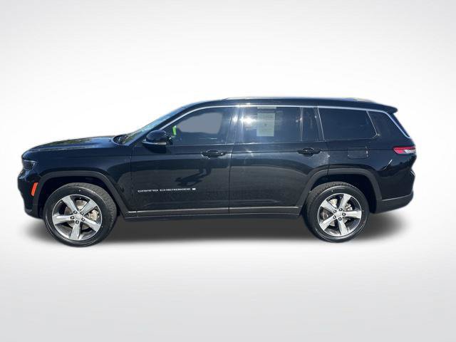 Used 2022 Jeep Grand Cherokee L Limited AWD/4WD image 2
