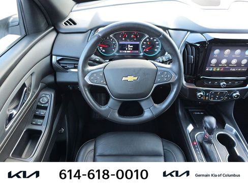 Used 2022 Chevrolet Traverse LT image 17