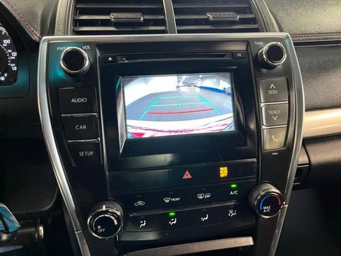 Used 2015 Toyota Camry SE FWD image 28