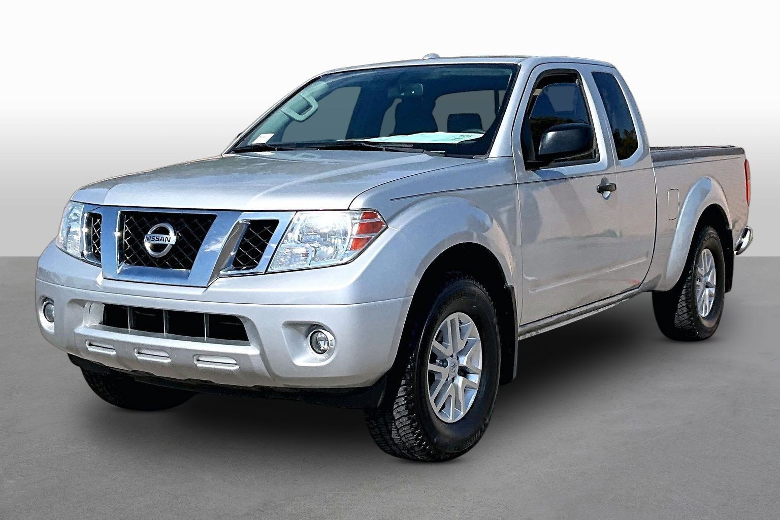 Used 2018 Nissan Frontier SV w/ Value Truck Package AWD/4WD image 1