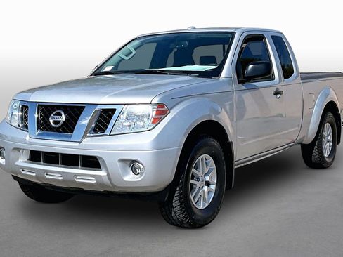 Used 2018 Nissan Frontier SV w/ Value Truck Package AWD/4WD image 1