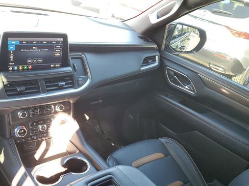 Used 2021 GMC Yukon XL AT4 w/ AT4 Premium Package image 17