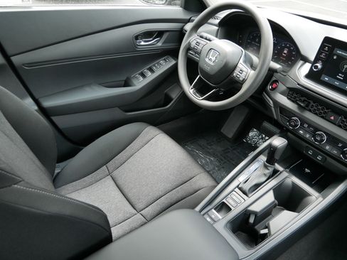 New 2026 Honda Accord LX image 9