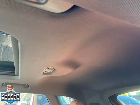 Used 2019 Audi e-tron Prestige w/ Prestige Package image 32